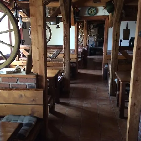 Na Mlyne Casa de hóspedes *