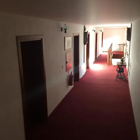 Na Mlyne * Стара-Тура